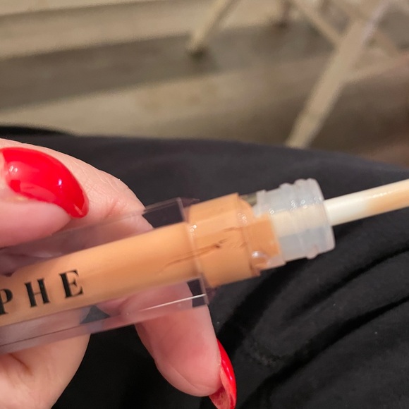 Morphe Gloss with Black Cap - Picture 4 of 4